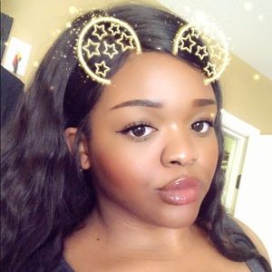 Meet your Posher, Nita